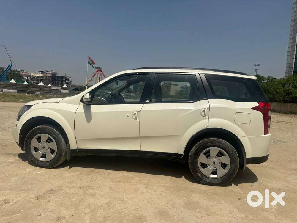Mahindra Xuv500 2015