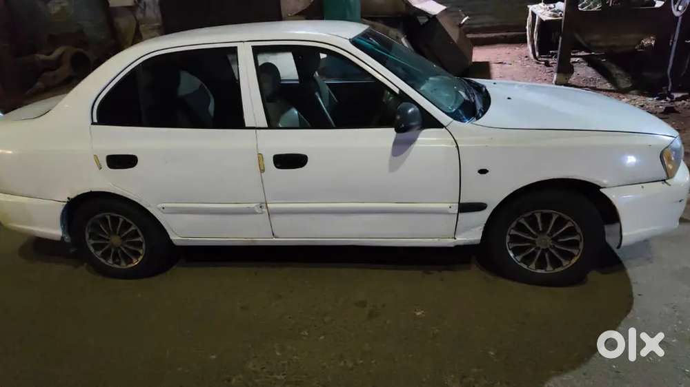 Hyundai Accent Gl Petrol 2011