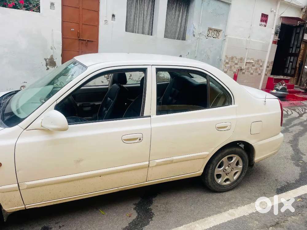 Hyundai Accent Hatchback 2010 Lpg 90000 Km Driven