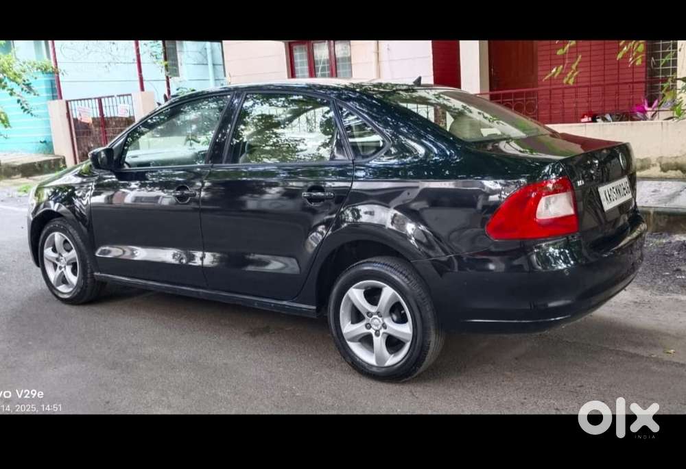 Skoda Rapid 2013-2016 1.5 Tdi Elegance Black Package, 2013, Petrol