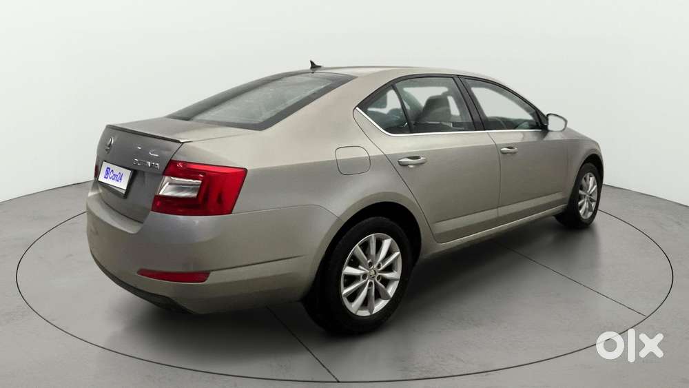 Skoda Octavia 1.8 Tsi At Style Plus, 2017, Petrol