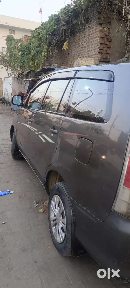Toyota Innova Diesel Manual 2010 Car