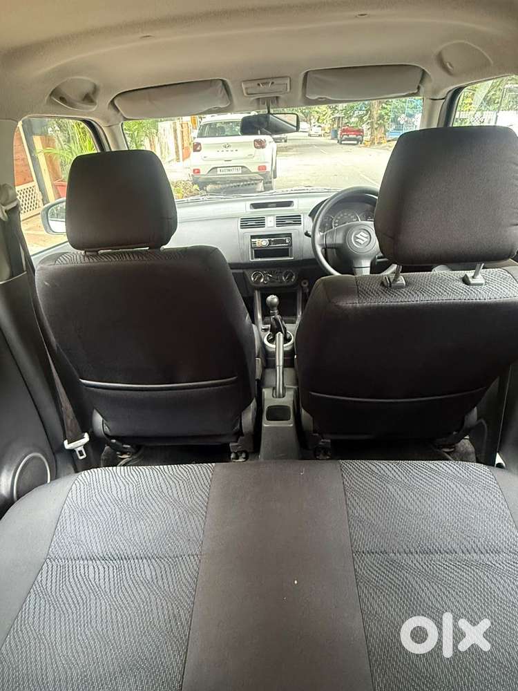 Maruti Suzuki Swift Vxi, 2011, Petrol