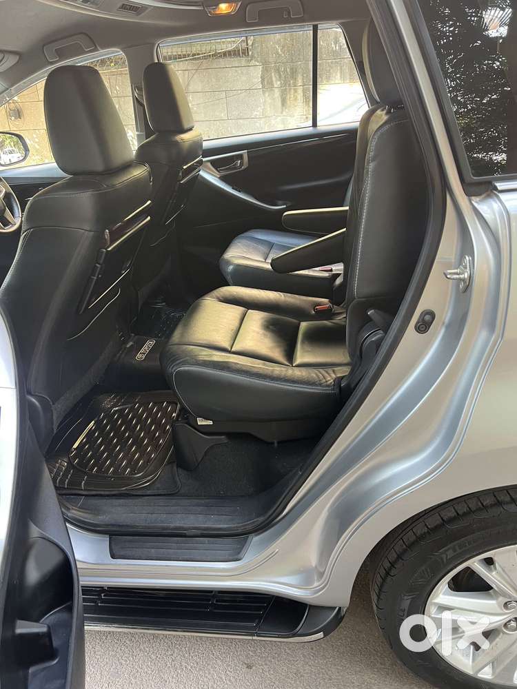 Toyota Innova Crysta