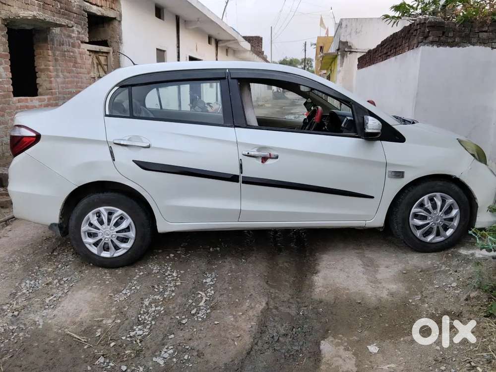 Honda Amaze 2016