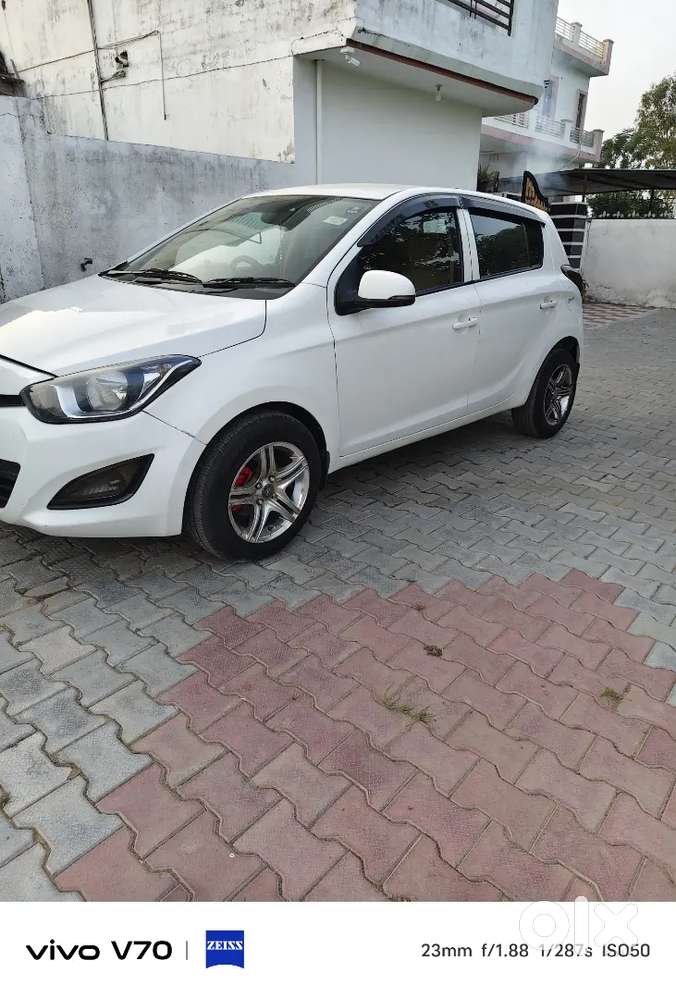 Hyundai I20 Sportz 2012