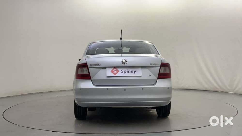 Skoda Rapid Ambition 1.6 Tdi Cr Manual Plus, 2014, Diesel