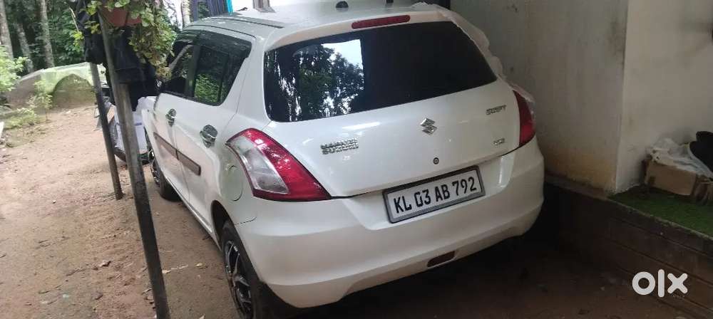 Maruti Suzuki Swift 2016 Petrol 128000 Km Driven