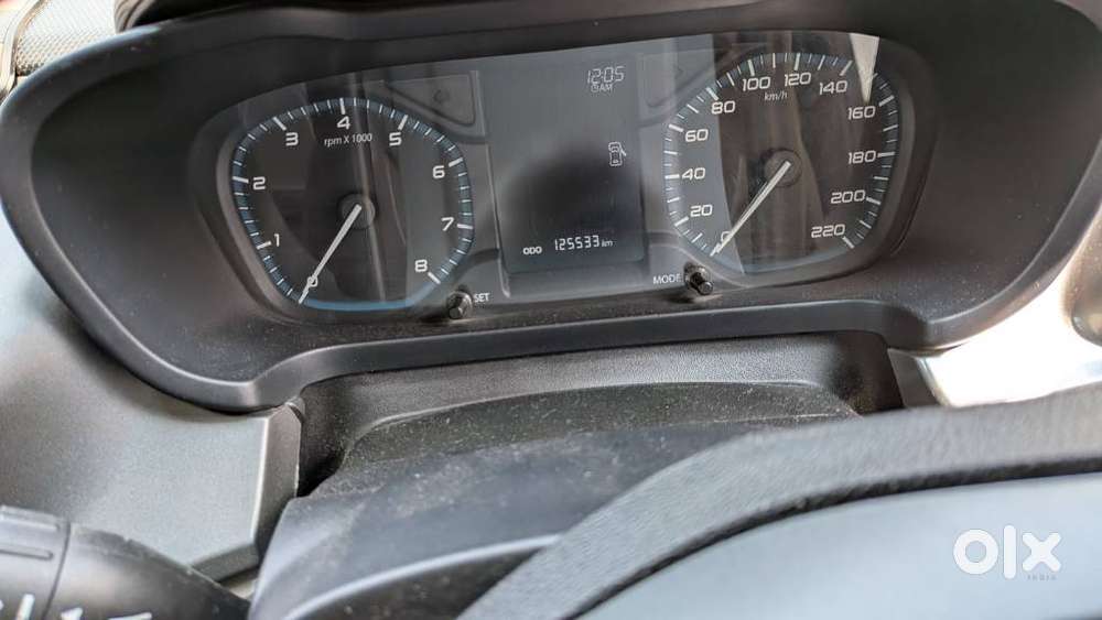 Tata Altroz, 2022, Diesel