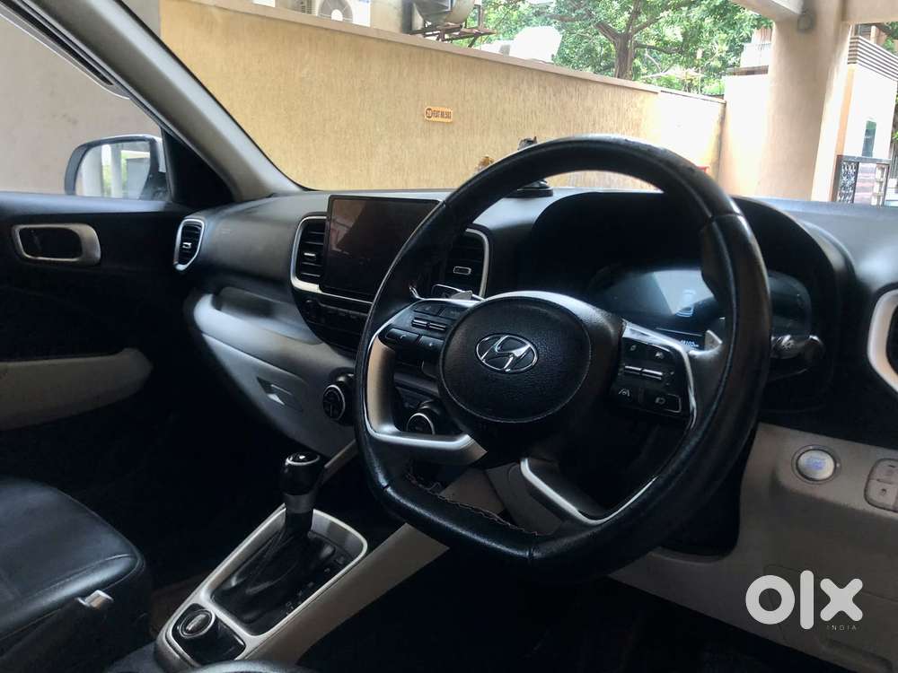 Hyundai Venue 1.0 Sx (o) Turbo Dct, 2024, Petrol