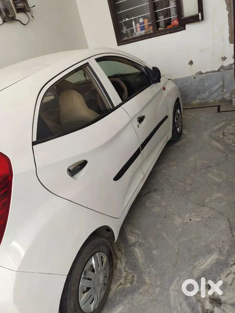 Hyundai Eon 27 -december-2013 Petrol 90000 Km Driven