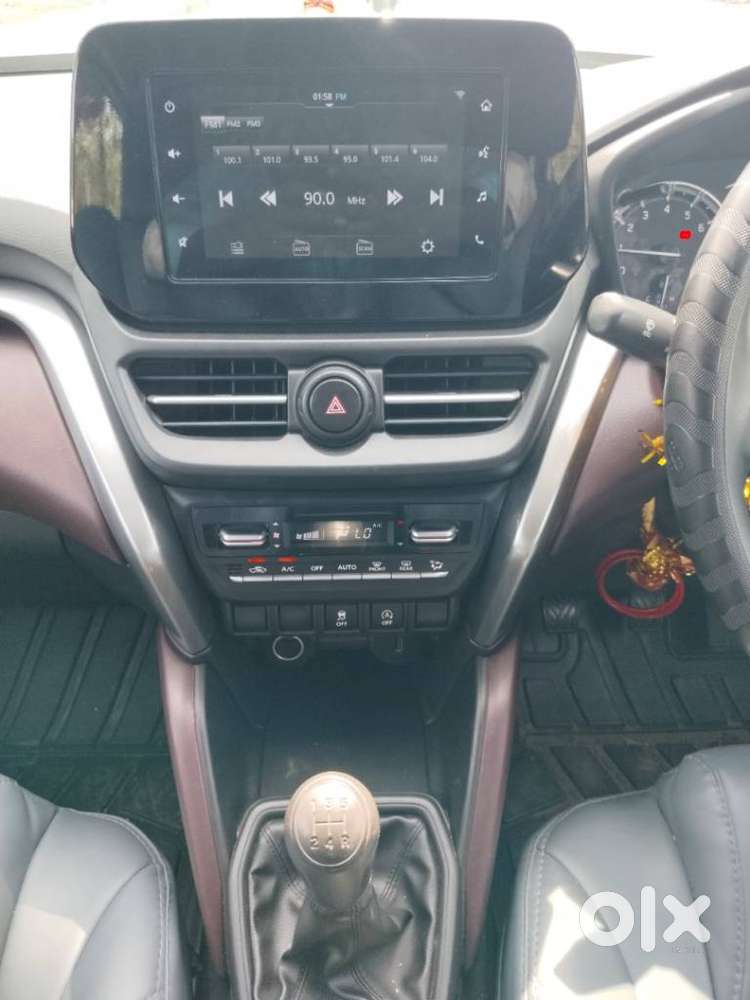 Maruti Suzuki Grand Vitara 1.5 Delta Smart Hybrid At, 2023, Petrol