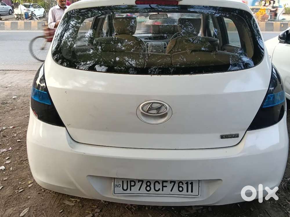 Hyundai I20 Sportz 2011 2nd Owner Petrol Sports Hai 92000.km All Ok
