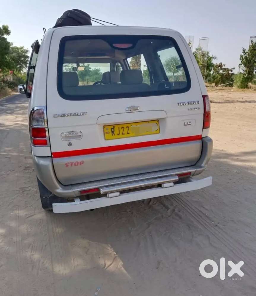 Chevrolet Tavera Neo 3 2016