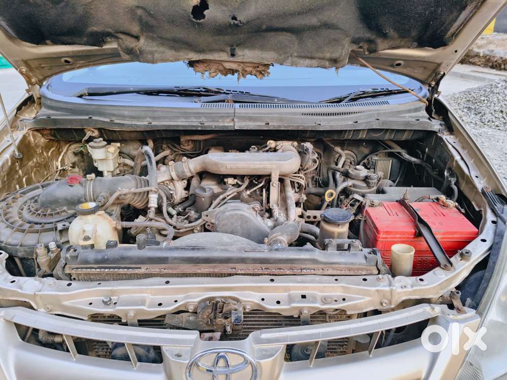 Toyota Innova 2004-2011 2.5 G4 Diesel 8-seater, 2009, Diesel