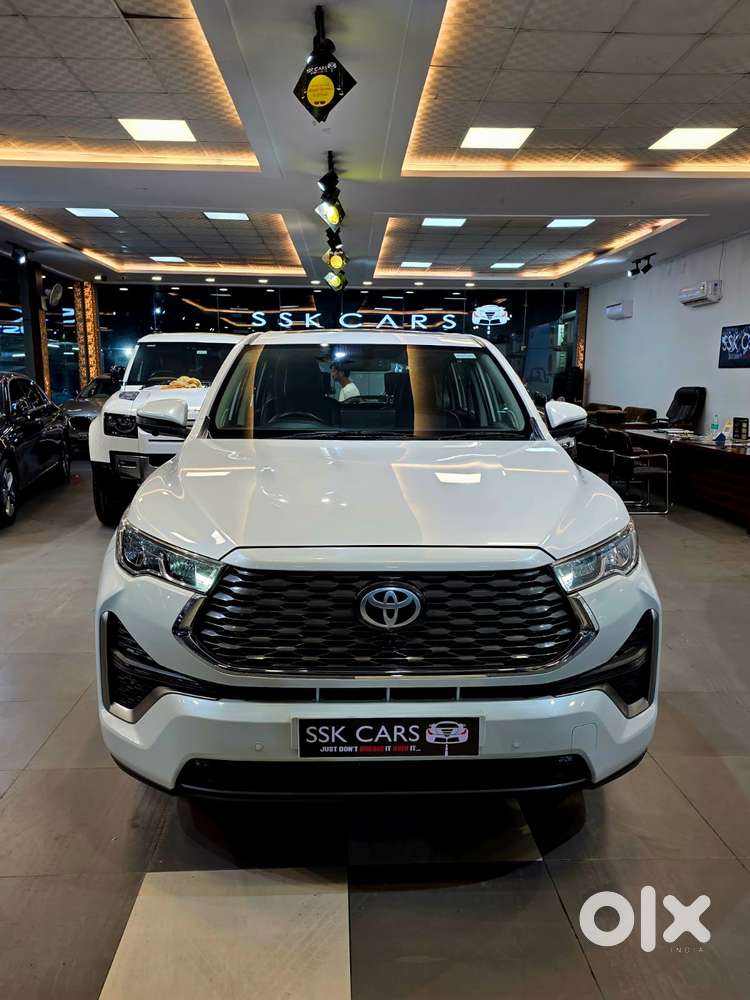 Toyota Innova Hycross 2.0 Zx Hybrid 7 Str, 2023, Petrol