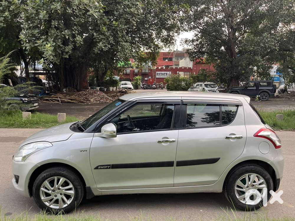 Maruti Suzuki Swift 1.2 Zxi Abs, 2012, Petrol