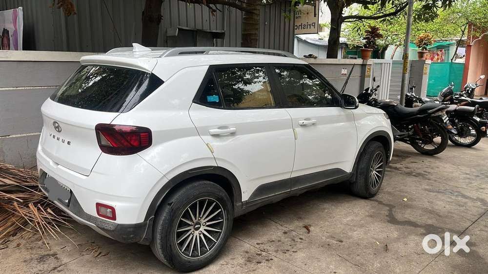Hyundai Venue Petrol 2021