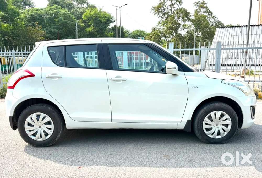 Maruti Suzuki Swift Vxi, 2016, Petrol