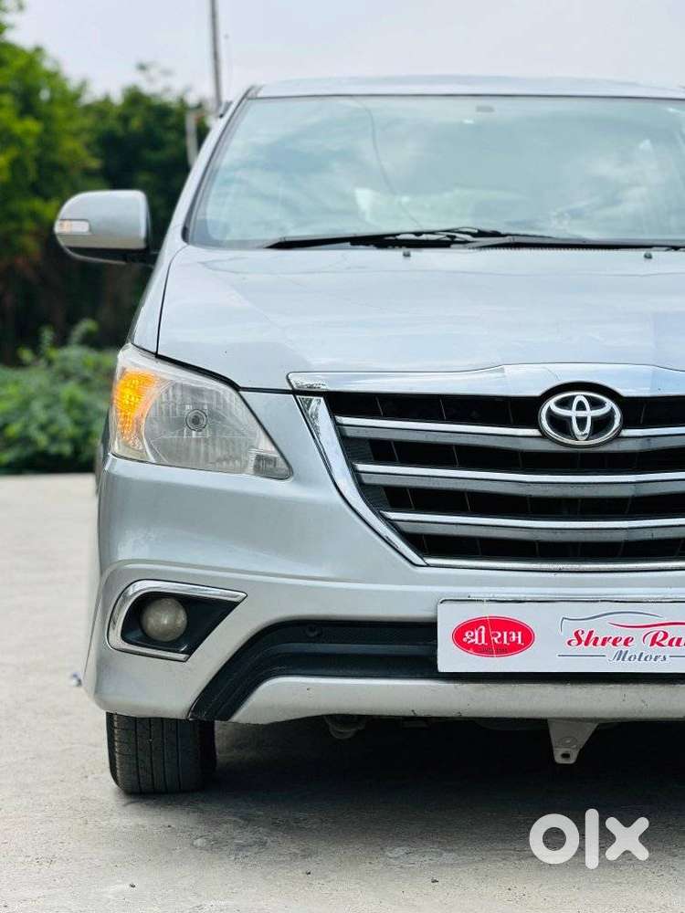 Toyota Innova 2.5 V 8 Str, 2015, Diesel