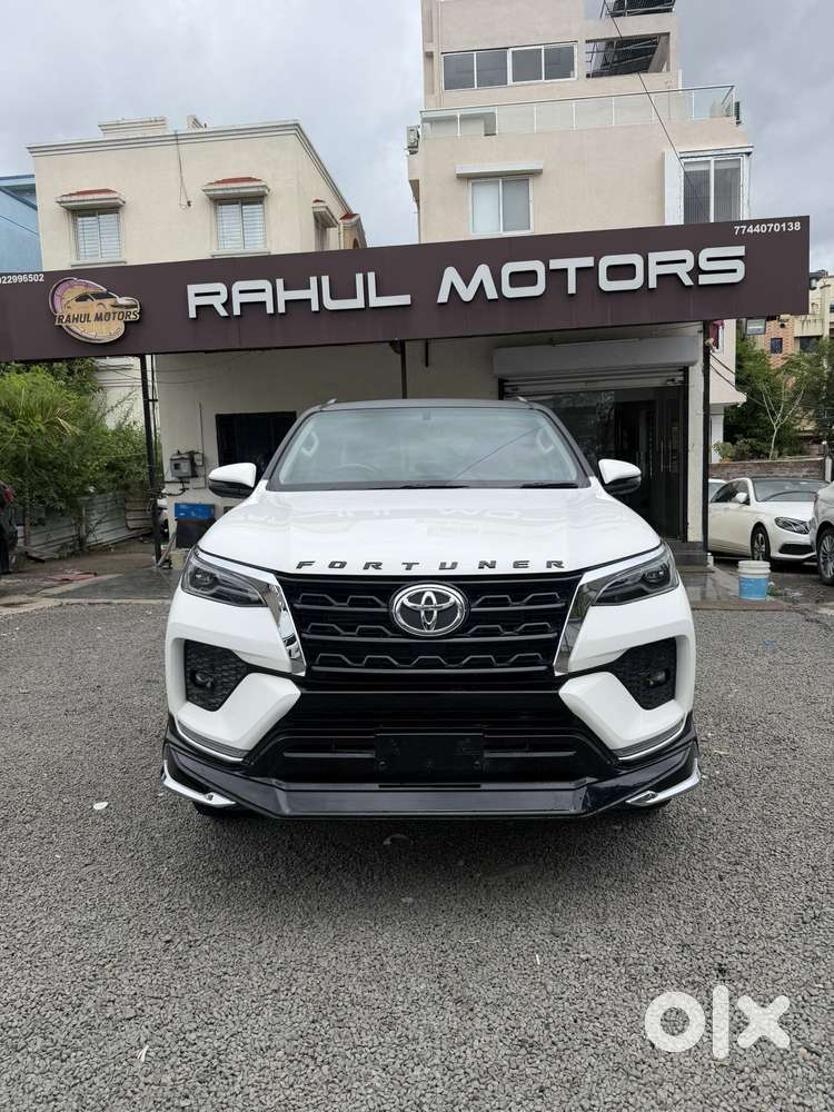 Toyota Fortuner Leader Edition (at), 2024, Diesel