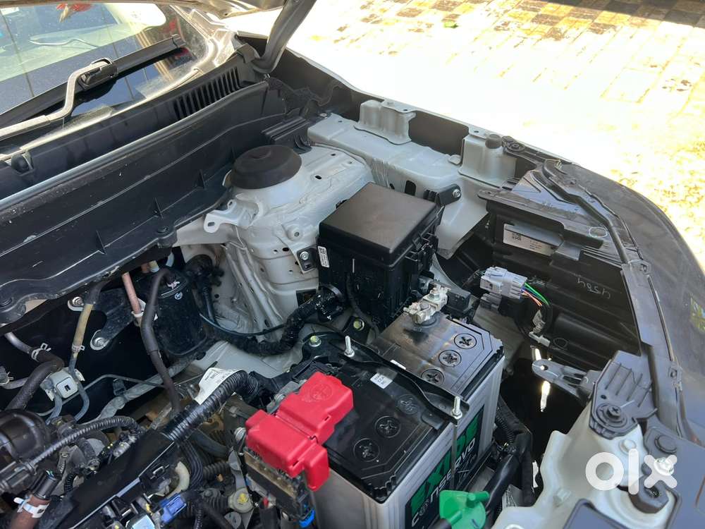 Maruti Suzuki Brezza 1.5 Vxi Smart Hybrid, 2022, Petrol