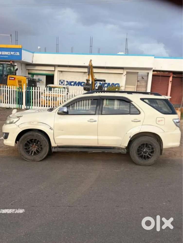 Toyota Fortuner Diesel Mt 2014