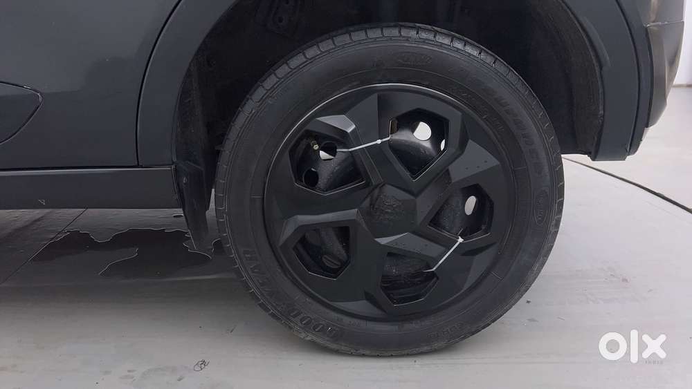 Tata Nexon 1.2 Revotron Xm, 2019, Petrol