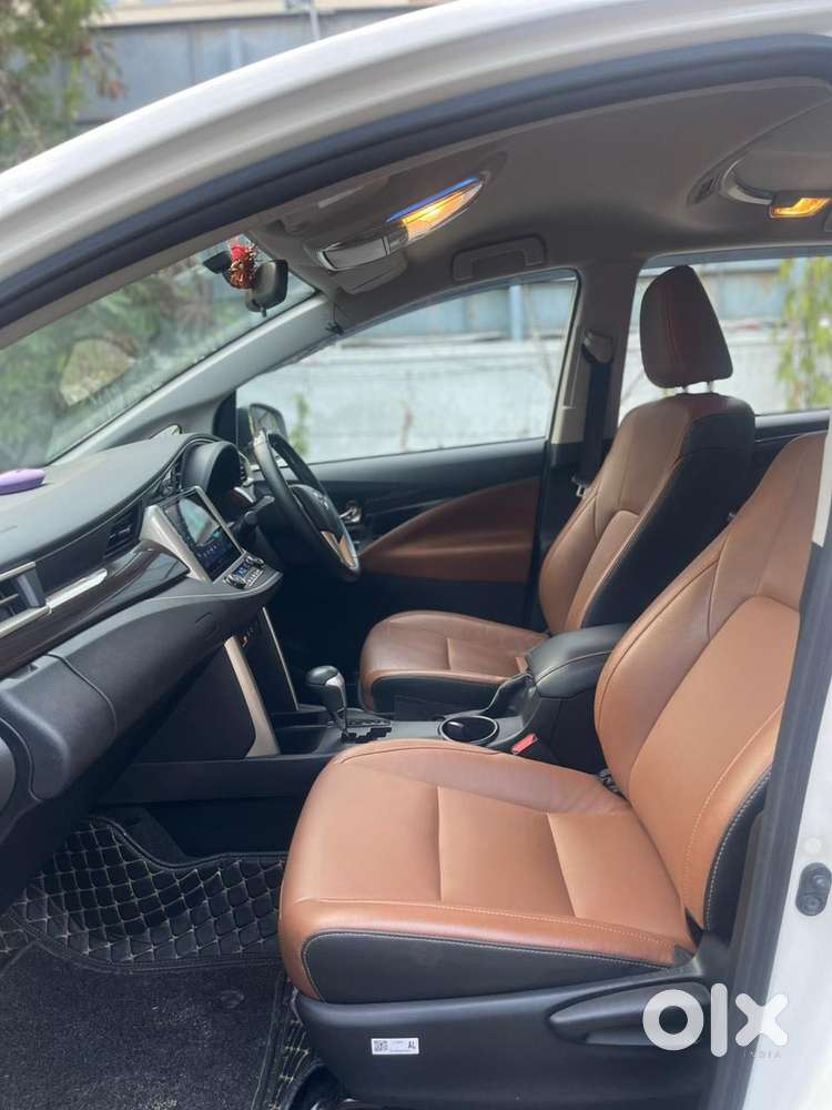 Toyota Innova Crysta, 2022, Petrol