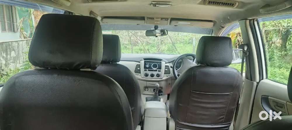 Toyota Innova 2.5 G 2012