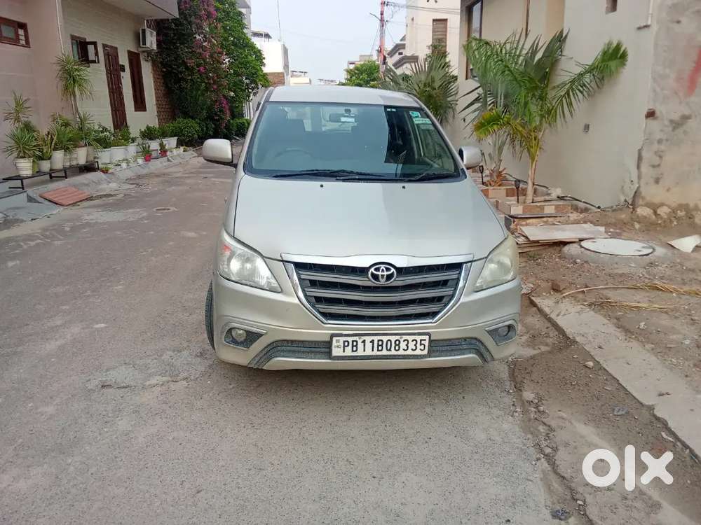 Toyota Innova Diesel 2015