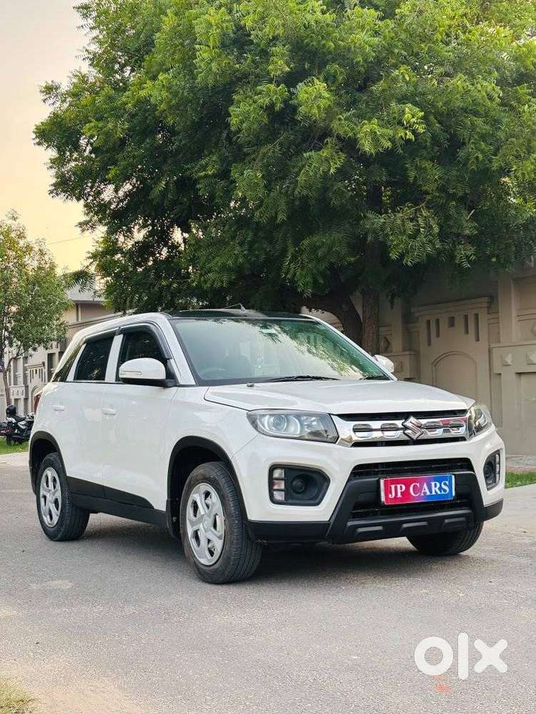 Maruti Suzuki Brezza 1.5 Lxi Smart Hybrid, 2022, Petrol