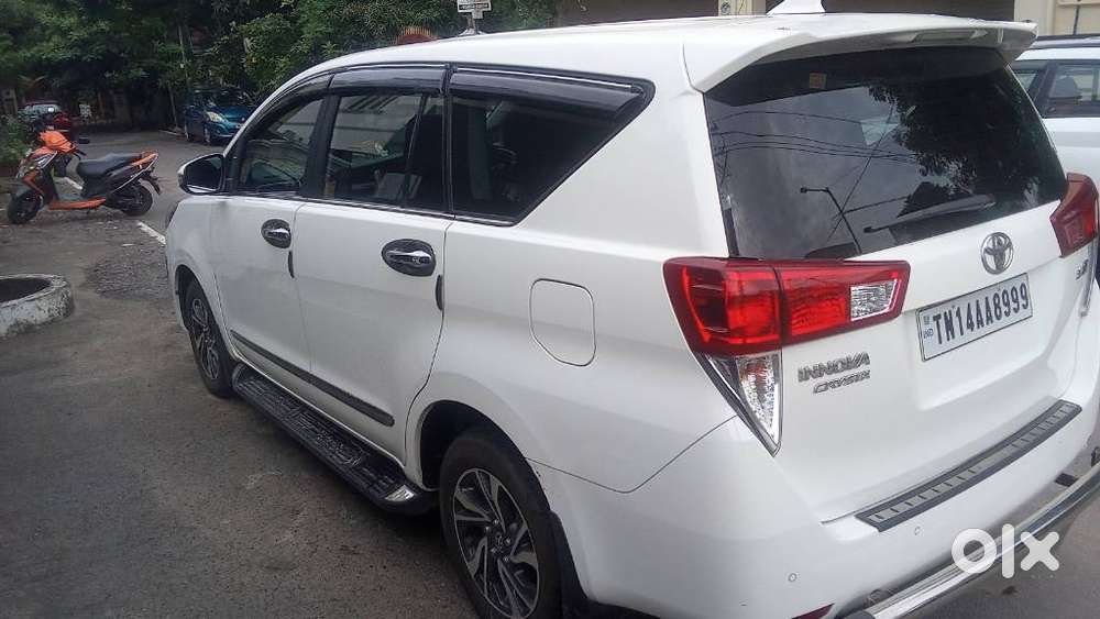 Toyota Innova Crysta 2.4 V 8 Str, 2022, Diesel