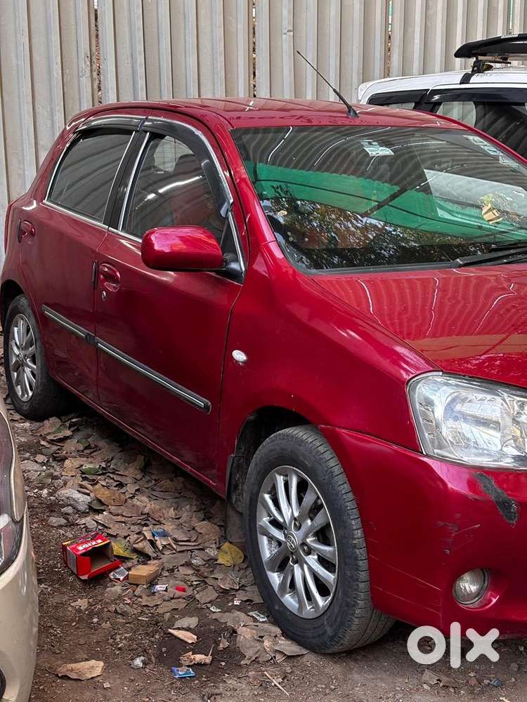 Toyota Etios Liva 2011 Cng & Hybrids Well Maintained