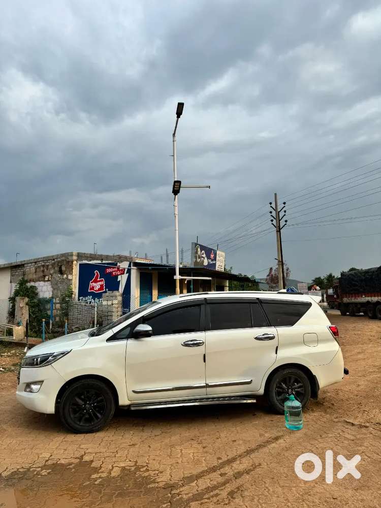 Toyota Innova Crysta 2018 Diesel Car