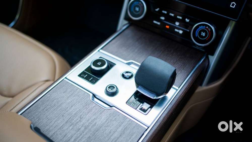Land Rover Range 3.0 Petrol Lwb Vogue Se, 2023, Petrol