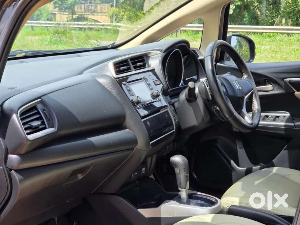 Honda Jazz V Cvt, 2018, Petrol