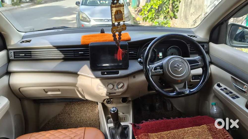 Maruti Suzuki Ertiga 2022 Cng & Hybrids 95422 Km Driven 825000rs