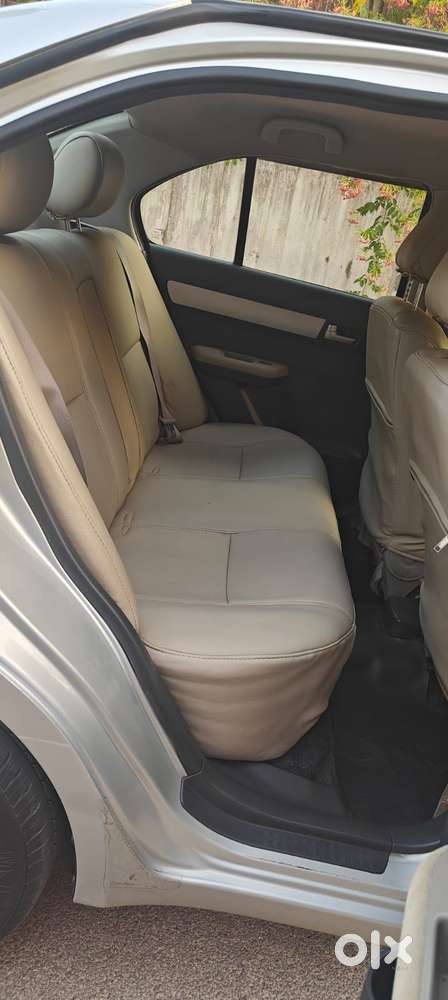 Maruti Suzuki Swift Dzire 1.2 Zxi Bsiv, 2011, Petrol