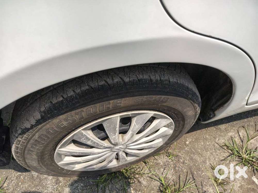 Maruti Suzuki Swift Dzire 1.2 Vxi Bsiv, 2017, Petrol