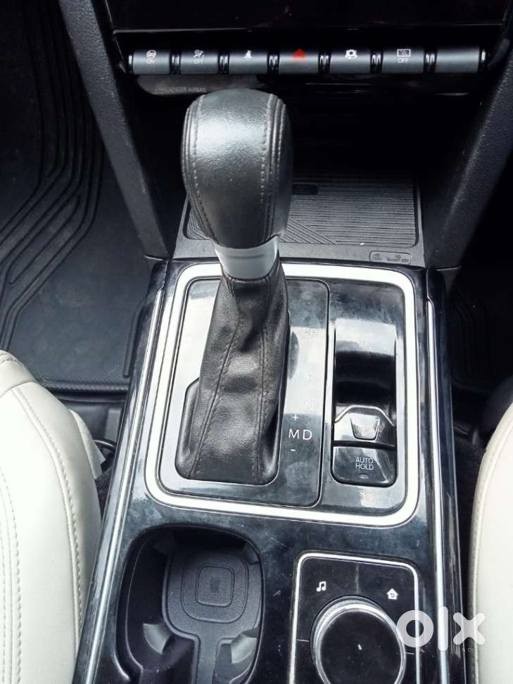 Mahindra Xuv700 2.0 Ax 7 Petrol At Luxury Pack Str, 2023, Petrol