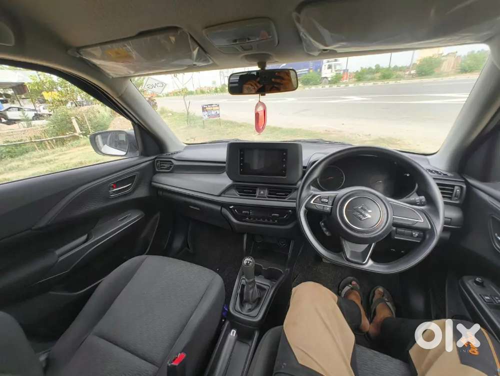 Maruti Suzuki Swift 2024 Vxi Cng
