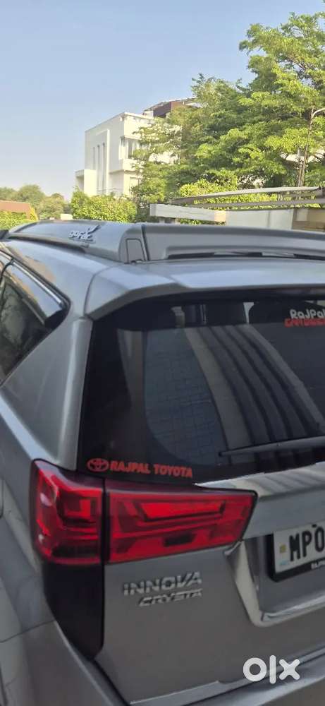 Toyota Innova Crysta 2016