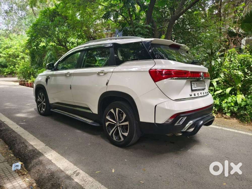 Mg Hector Plus Sharp Pro 1.5 Turbo Petrol Cvt 6 Str, 2023, Petrol