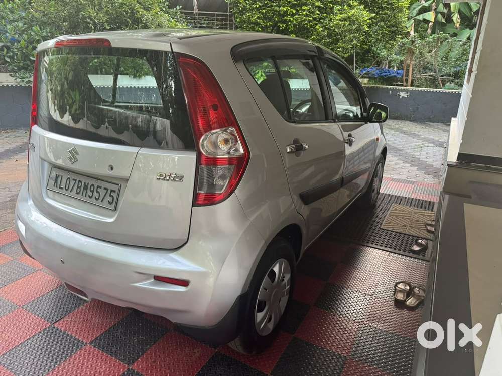 Maruti Suzuki Ritz Ldi, 2010, Petrol