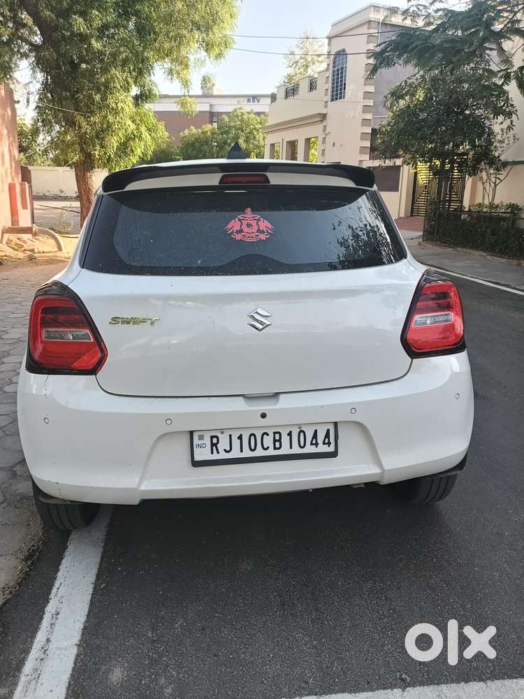 Maruti Suzuki Swift Vxi + Manual, 2020, Petrol