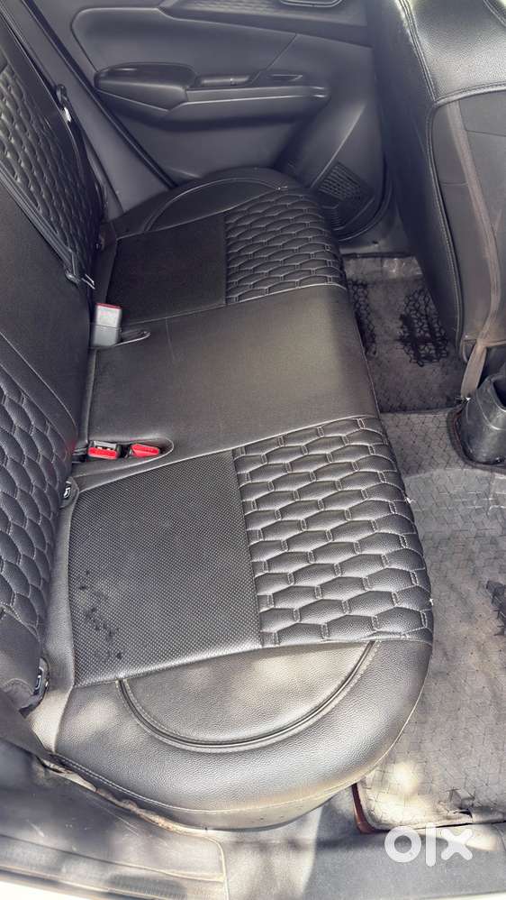 Maruti Suzuki Swift Vxi 2025