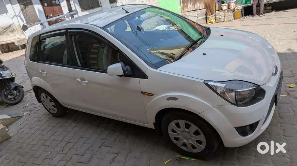 Ford Figo 2010 Cng & Hybrids Well Maintained