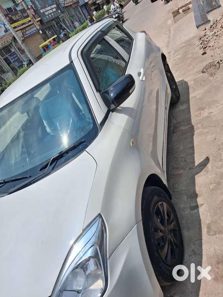 Maruti Suzuki Swift Lxi 2019