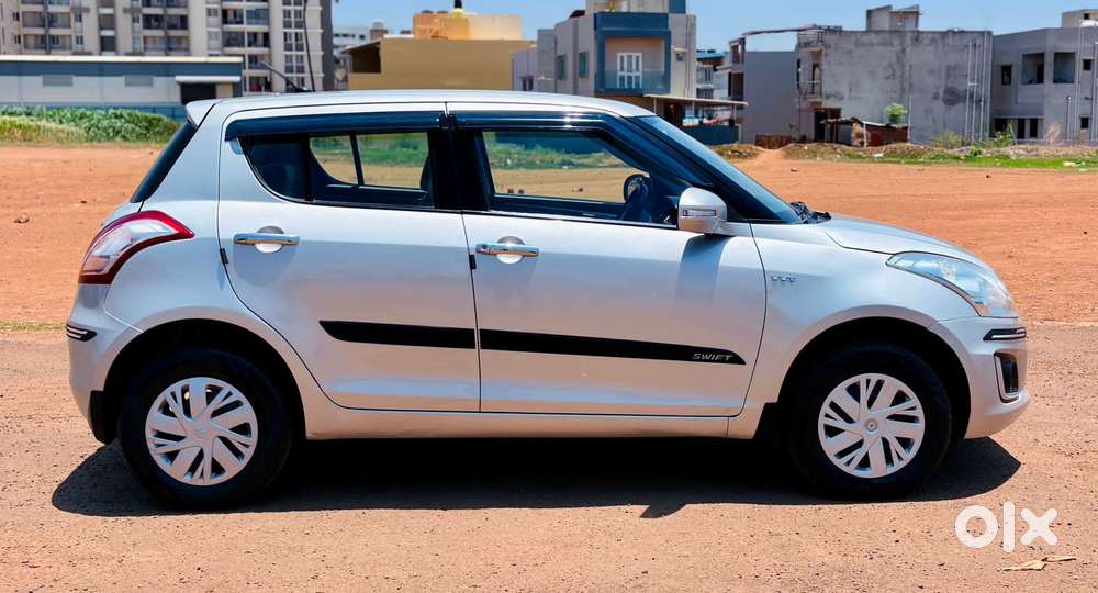 Maruti Suzuki Swift Vxi Optional, 2015, Petrol